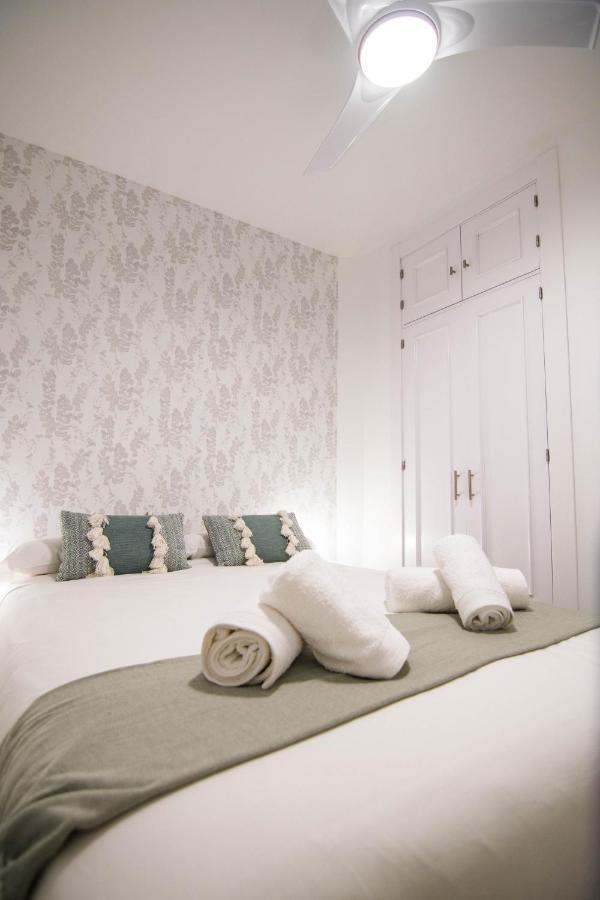 New! Luxury City Center & 2 Balconies Málaga Eksteriør billede